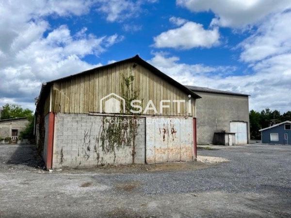 Ensemble de locaux industriels