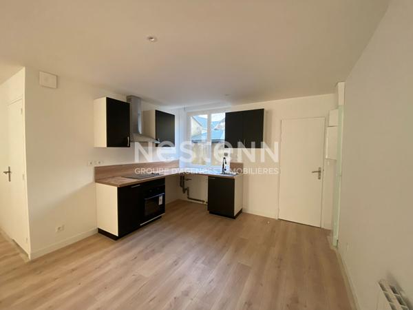 Situé à LA FLECHE - Appartement entièrement rénové 2 chambres en hyper centre ville
