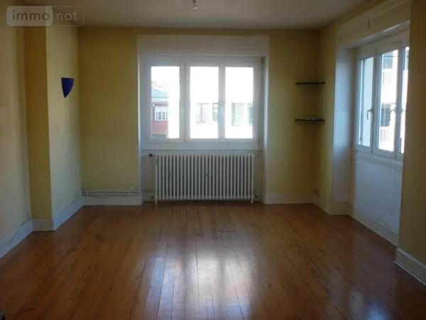 Location - Appartement Bourg-en-Bresse 01000 3 pièces 73 m 2
