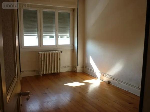 Location - Appartement Bourg-en-Bresse 01000 3 pièces 73 m 2