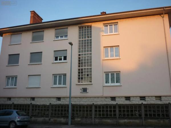 Location - Appartement Bourg-en-Bresse 01000 3 pièces 73 m 2