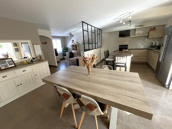 INDRE, pavillon de plain pied, 3 chambres, garage