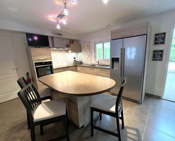 INDRE, pavillon de plain pied, 3 chambres, garage