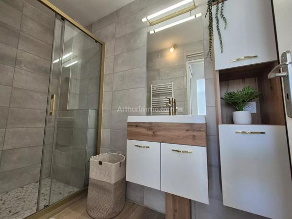 Location                                                      Appartement
                        
                     4 pièces                      66 m2                     à Draguignan