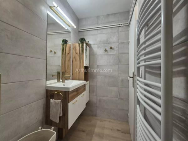 Location                                                      Appartement
                        
                     4 pièces                      66 m2                     à Draguignan