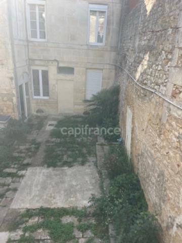 Appartement 1 pièce en hyper-centre, très calme