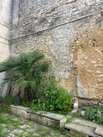 Appartement 1 pièce en hyper-centre, très calme