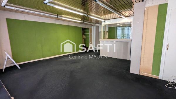 Rare sur le secteur : immeuble 3 niveaux à réinventer pour forte rentabilité.