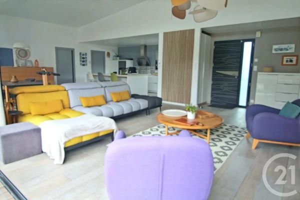 Maison à vendre  5 pièces - 147 m 2   VANNES  - 56