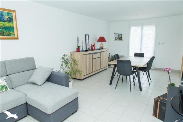 Maison à vendre |  Bourganeuf |  4 pièces | 143 m²