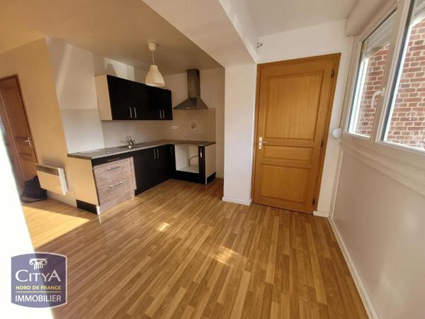 Appartement à louer 2 pièces 41.3m² Cambrai (59400)