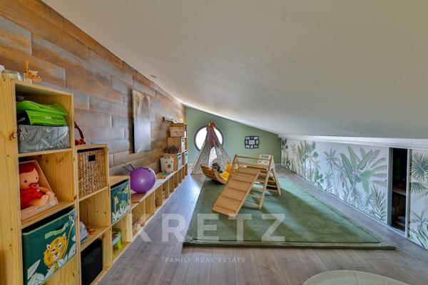 Corps de ferme devenu villa contemporaine
