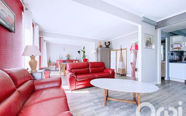 Maison à vendre    8 pièces •  Vert-Saint-Denis