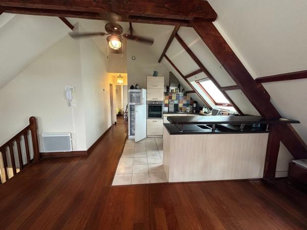 ARZON BOURG Un lieu de vie unique  magnifique appartement de 90 m2 avec studio indépendant et mille possibilités (56)