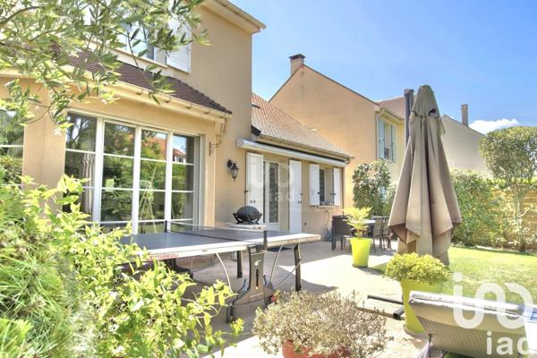 Pavillon 7 pièces de 194 m² à Soisy-sous-Montmorency (95230)