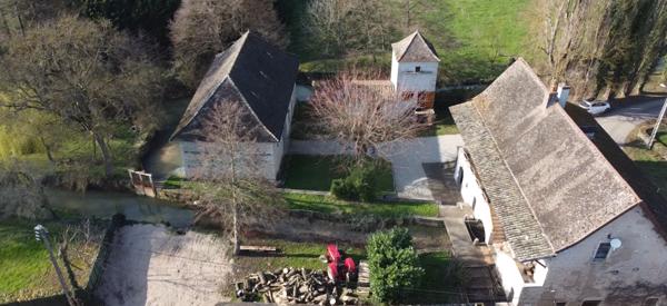 Boyer (71700) SUD BOURGOGNE - BOYER 71 – Moulin de caractère du XVIIème siècle, rénové, 572 m² utiles – Gîte, dépendances e