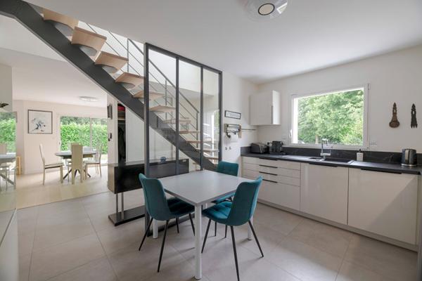 NOUVEAUTE EN EXCLUSIVITE BRUZ - GOLF DE CICE BLOSSAC - Maison environ 160m² - Terrain 495m²