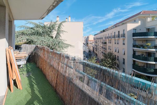 Beau T3 de 69m² avec balcon quartier Gratte-Ciel