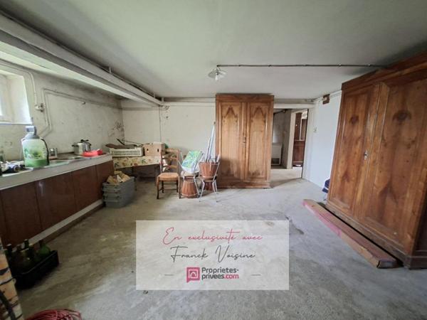 A VENDRE en exclusivité aux Herbiers, Maison de 140 m2 avec 4 Chambres et 1 bureau sur un terrain de 1062 m2