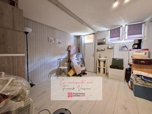A VENDRE en Exclusivité aux Herbiers, maison plain-pied de 91 m2 avec 3 chambres et 1 bureau ou chambre sur une parcelle de 436 m2