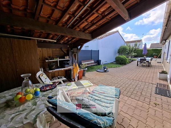 A VENDRE en Exclusivité aux Herbiers, maison plain-pied de 91 m2 avec 3 chambres et 1 bureau ou chambre sur une parcelle de 436 m2