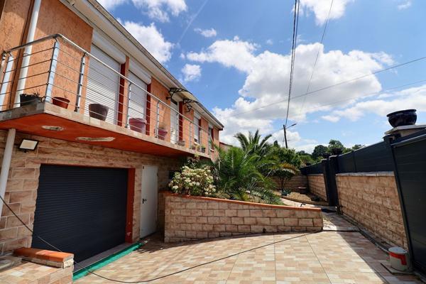 Maison Basse-goulaine bourg 8 pièce(s) 159.6 m2