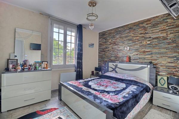 Maison Basse-goulaine bourg 8 pièce(s) 159.6 m2