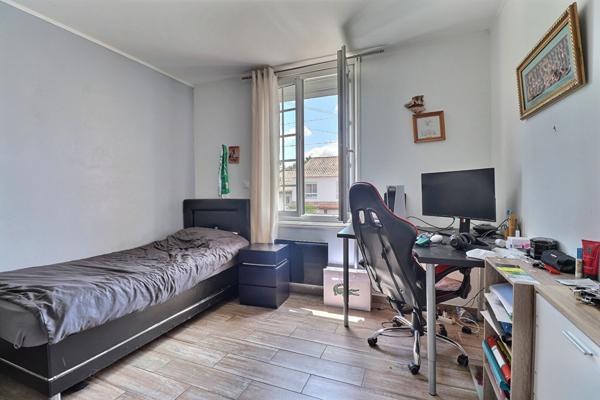 Maison Basse-goulaine bourg 8 pièce(s) 159.6 m2