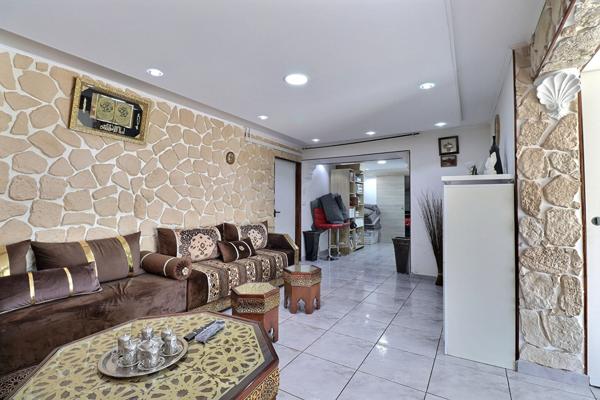 Maison Basse-goulaine bourg 8 pièce(s) 159.6 m2