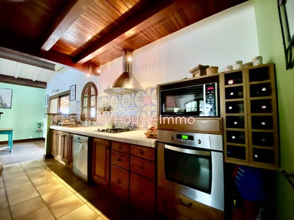 Maison à vendre 10 pièces de 300 m²