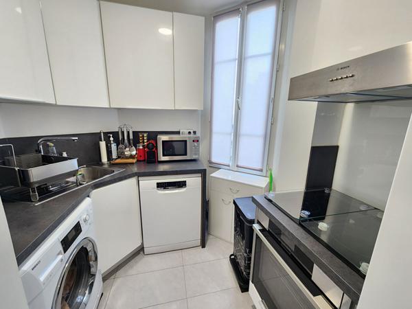 HYPER CENTRE de Puteaux 2 pièces avec cave