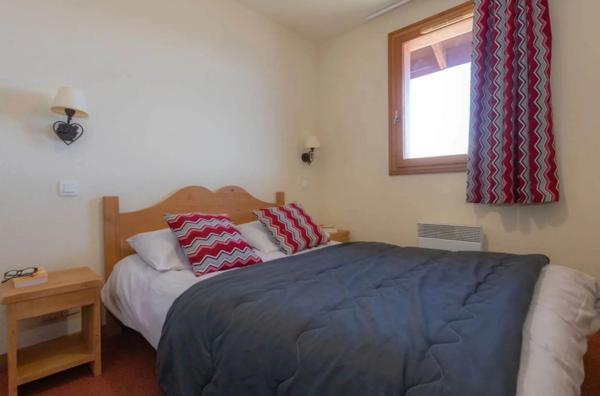 DOMAINE DES SYBELLES (73), Joli T2 au pied des pistes avec balcon - Statut LMNP