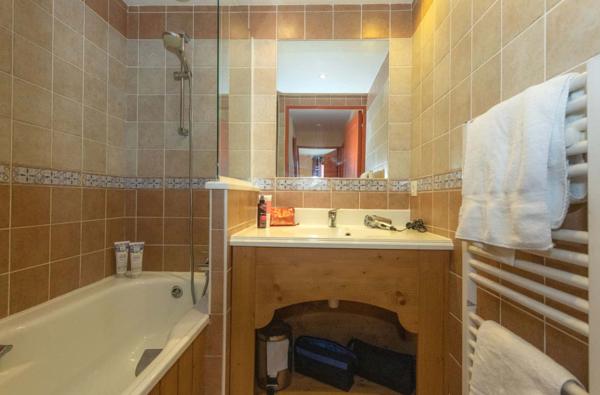 DOMAINE DES SYBELLES (73), Joli T2 au pied des pistes avec balcon - Statut LMNP
