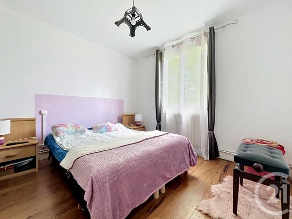 Appartement à vendre  4 pièces - 62,15 m 2   ROCHEFORT  - 17