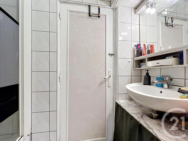 Appartement à vendre  4 pièces - 62,15 m 2   ROCHEFORT  - 17