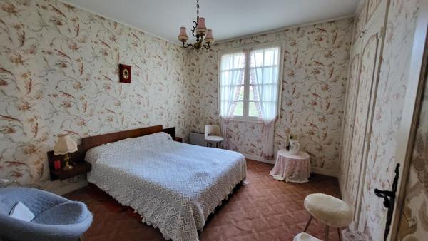 Maison 24400 Mussidan 6 pièces 112 m2 sous sol, grenier, jardin 2350 m²