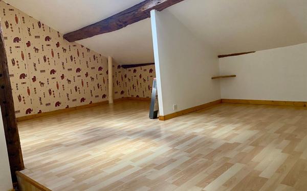 Maison à vendre    3 pièces •  Cheminon