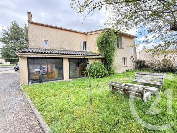 Maison à vendre  9 pièces - 230 m 2   FRONTENAC  - 33