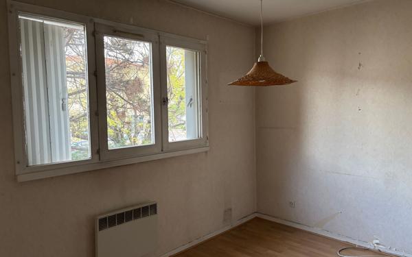 Appartement à vendre    3 pièces •  Sérézin-du-Rhône