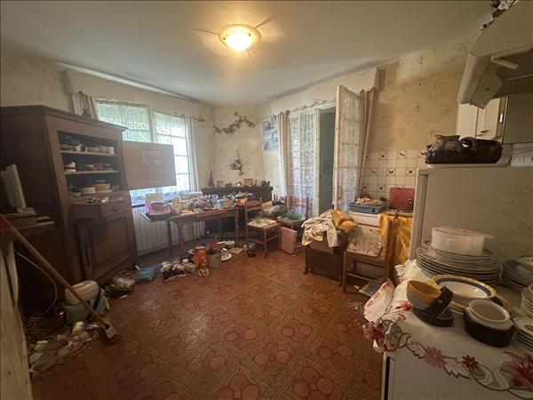 Maison à vendre |  Ruffec |  3 pièces | 119 m²