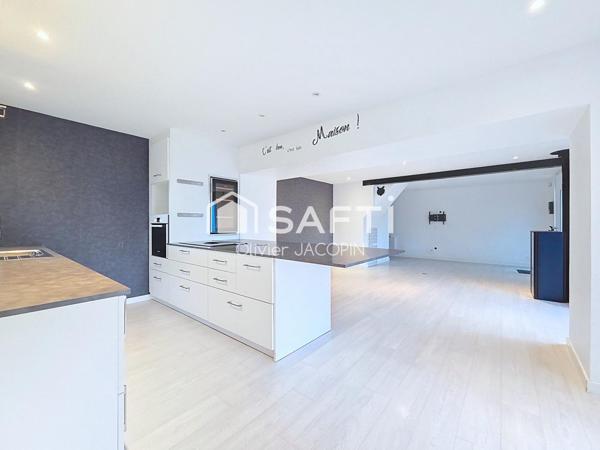 Maison rénovée – Vie de plain-pied – Lannilis