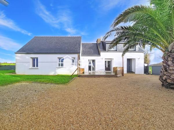 Maison rénovée – Vie de plain-pied – Lannilis