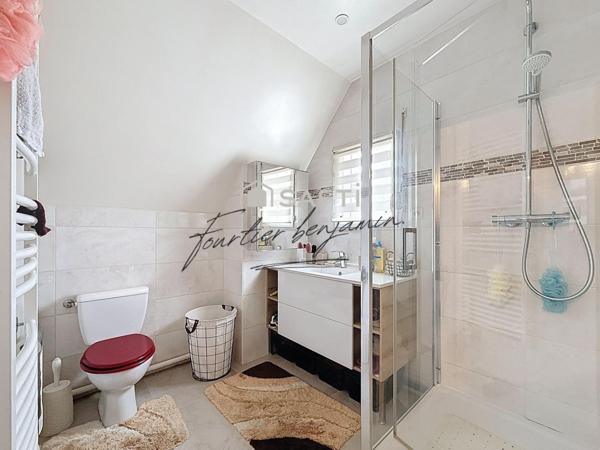 Maison avec 3 chambres et jardin