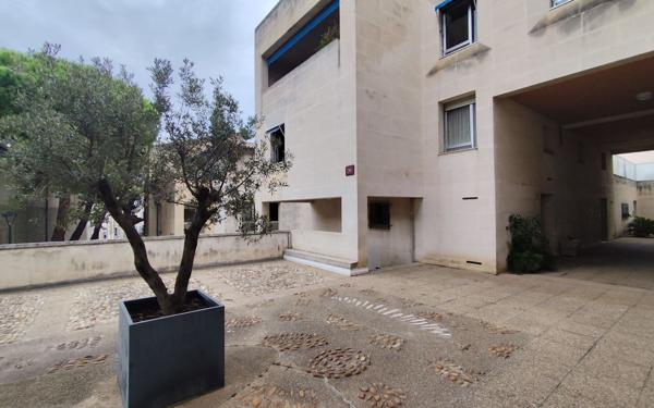 Appartement à vendre    4 pièces • 98 m2 Avignon