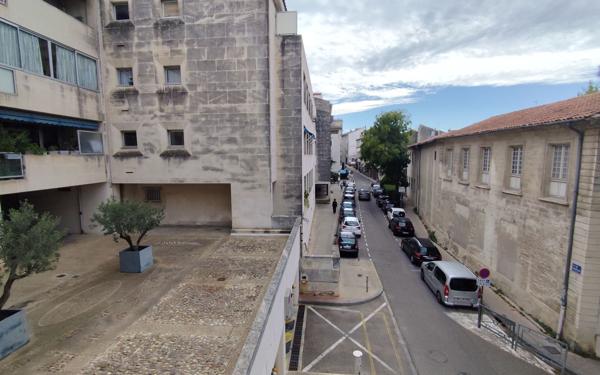 Appartement à vendre    4 pièces • 98 m2 Avignon