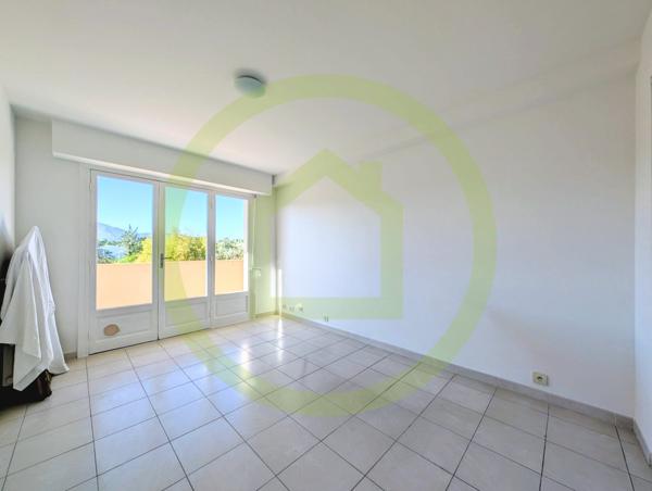 Appartement à MANDELIEU LA NAPOULE (06210)
