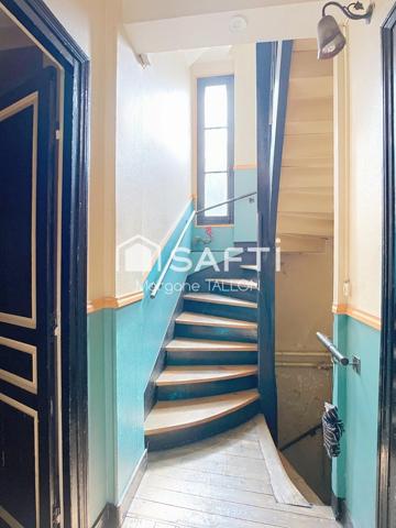 Grande maison familiale avec jardin arboré