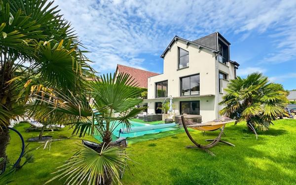 Maison à vendre    6 pièces • 220 m2 Deauville