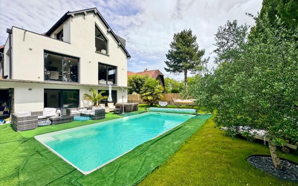 Maison à vendre    6 pièces • 220 m2 Deauville