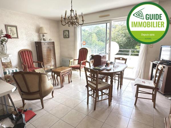 APPARTEMENT T3 AVEC UN GARAGE AU CENTRE-VILLE DE GUIDEL